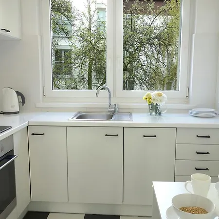 Family With 2 Bathrooms